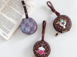 Replica Designer Louis Vuitton Cartoon Print Bluetooth Earphone Storage Bag