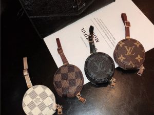 Replica Designer Louis Vuitton Vintage Print Bluetooth Earphone Bag